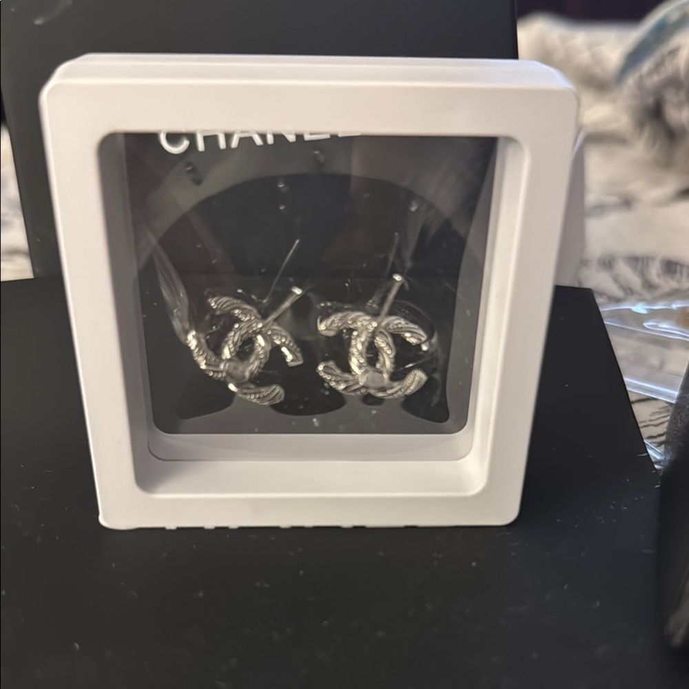 Chanel Silver Interlocking Cc Logo Earrings - image 3